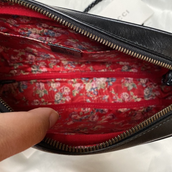 Gucci Trapuntata Quilted
Leather Camera Cross Body
| Size: 10"L × 2.5"W × 6.5"H - Picture 8 of 11